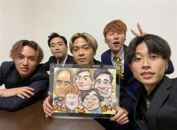 コムドットの1人あたりの現在の収入(月収)がヤバい！